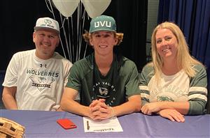 Stryder Salas and his family on signing day.