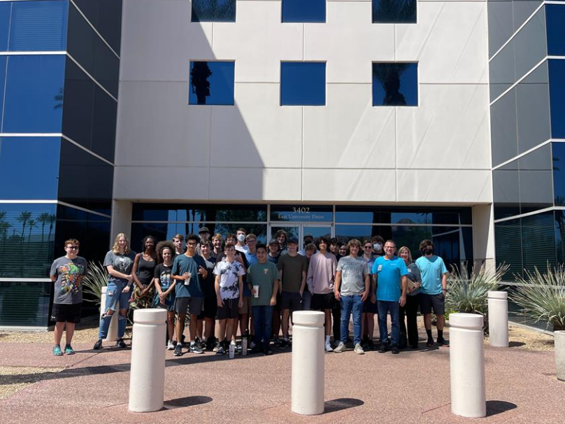 Students outside the PhoenixNAP datacenter