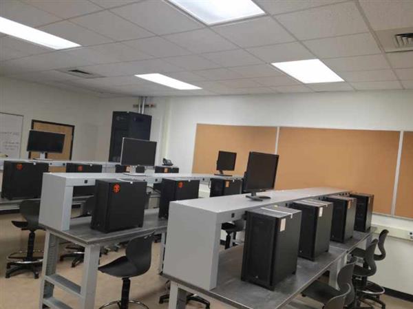 Working lab with tables