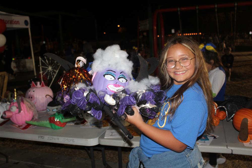 3rd place pumpkin overall, Alexa A. 4th grade