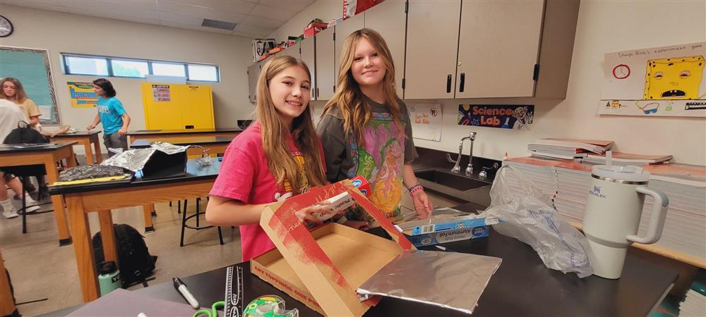 Students Making Solar Ovens