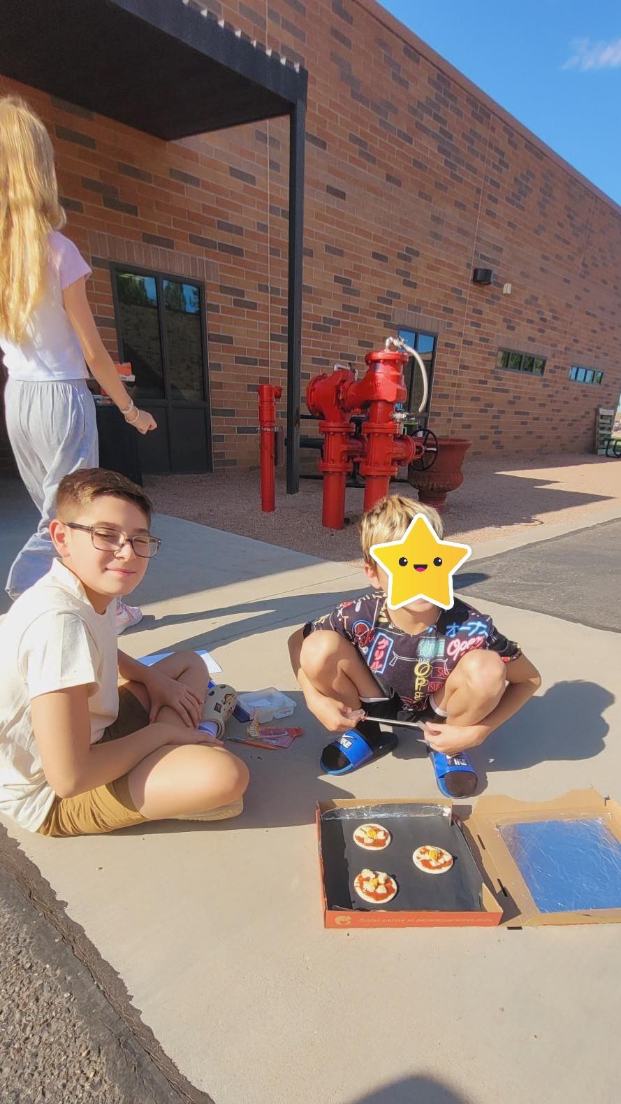 Students Making Solar Ovens