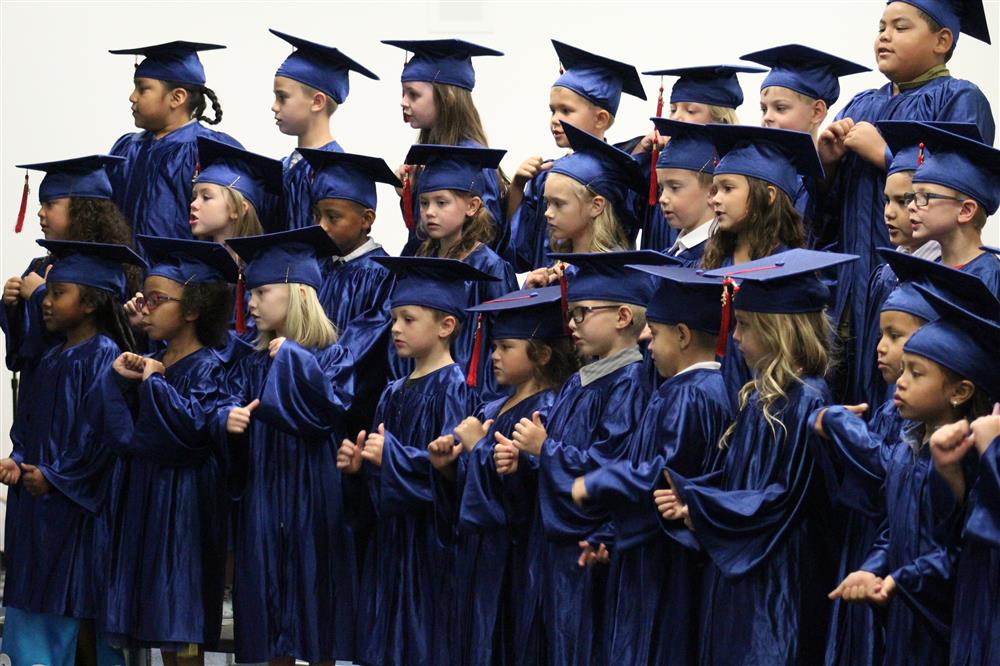 A group photo of kindergarten students