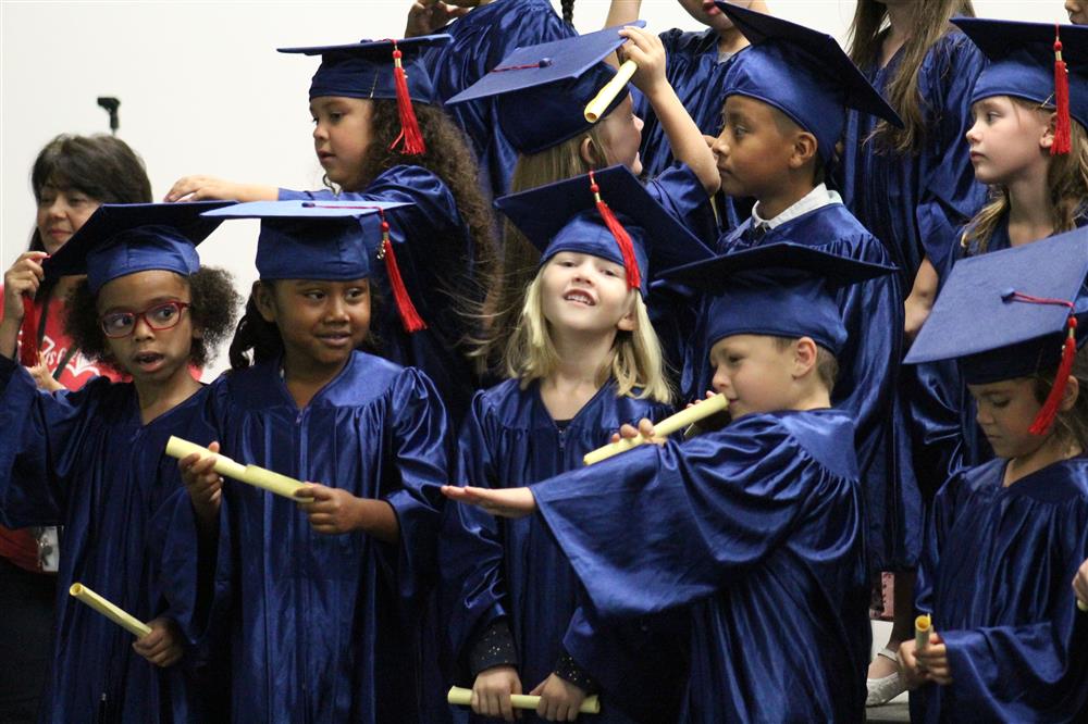 A group photo of kindergarten students